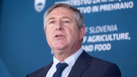 Varuh verige preskrbe s hrano v Sloveniji poziva k prijavi nepoštenih praks