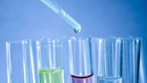 Objavljena je lista hemikalija zabranjenih u Evropi, neke i u proizvodima za bebe